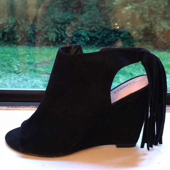 Express Shoes - black peep toe fringed wedge